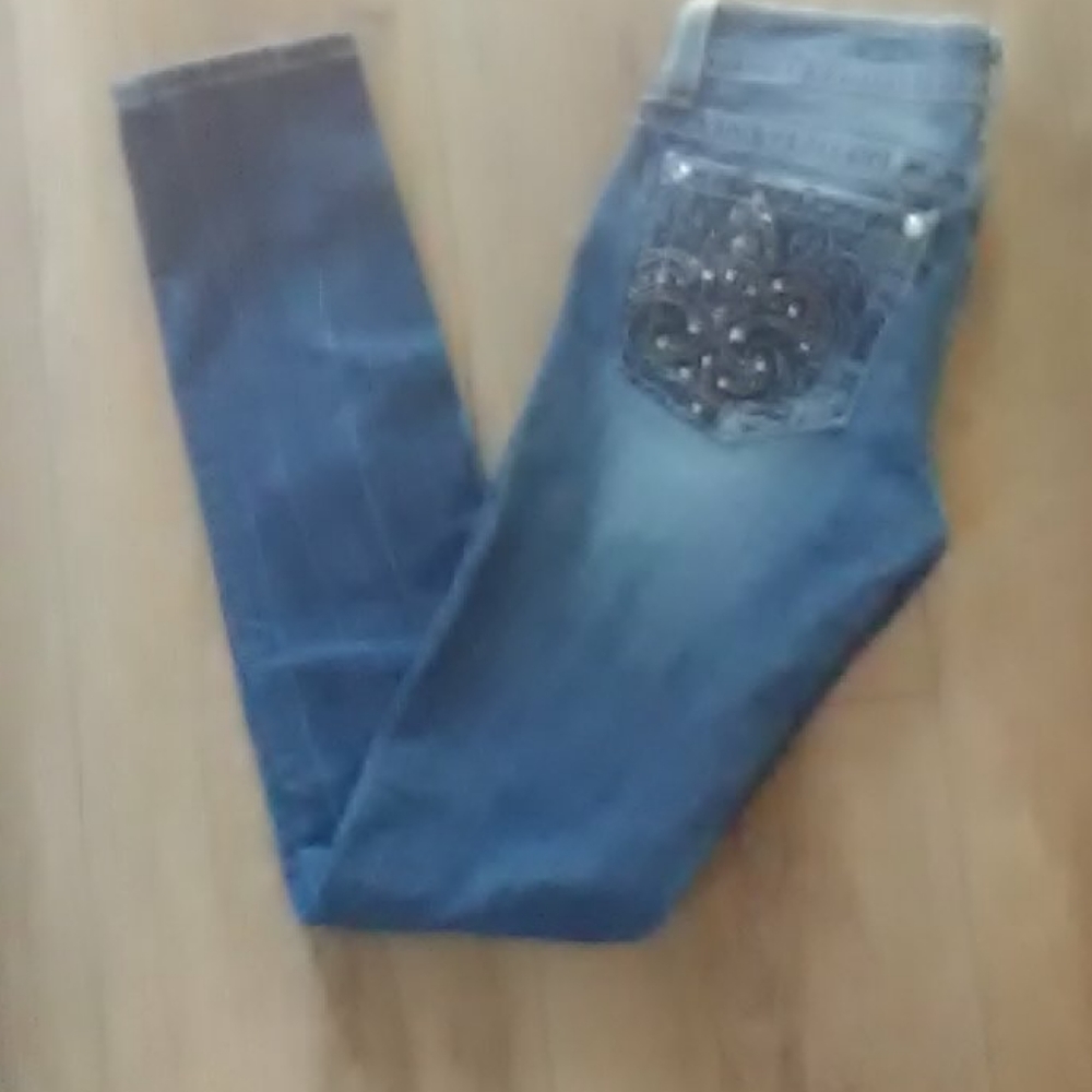 Miss Me jeans size 26 make me an offer
